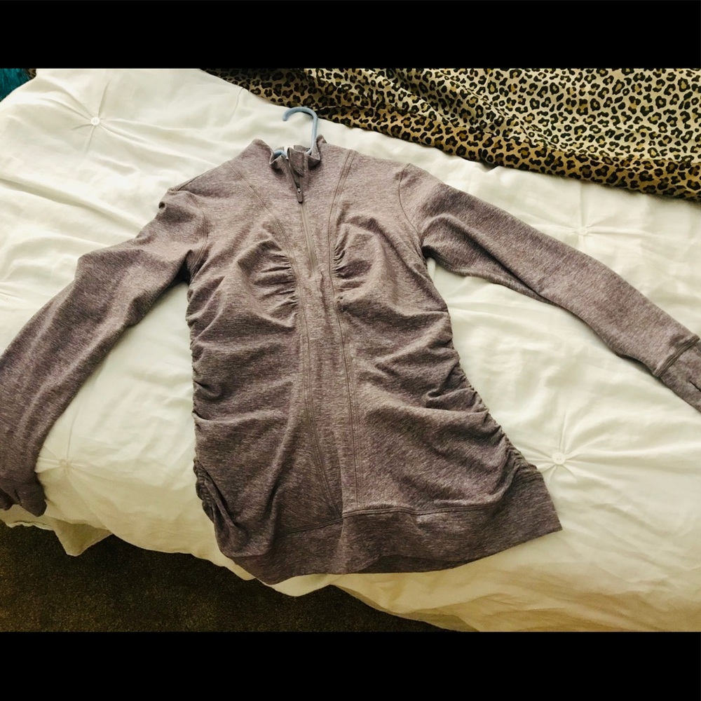 ⭐️🔥SALE🔥⭐️  Lululemon pullover